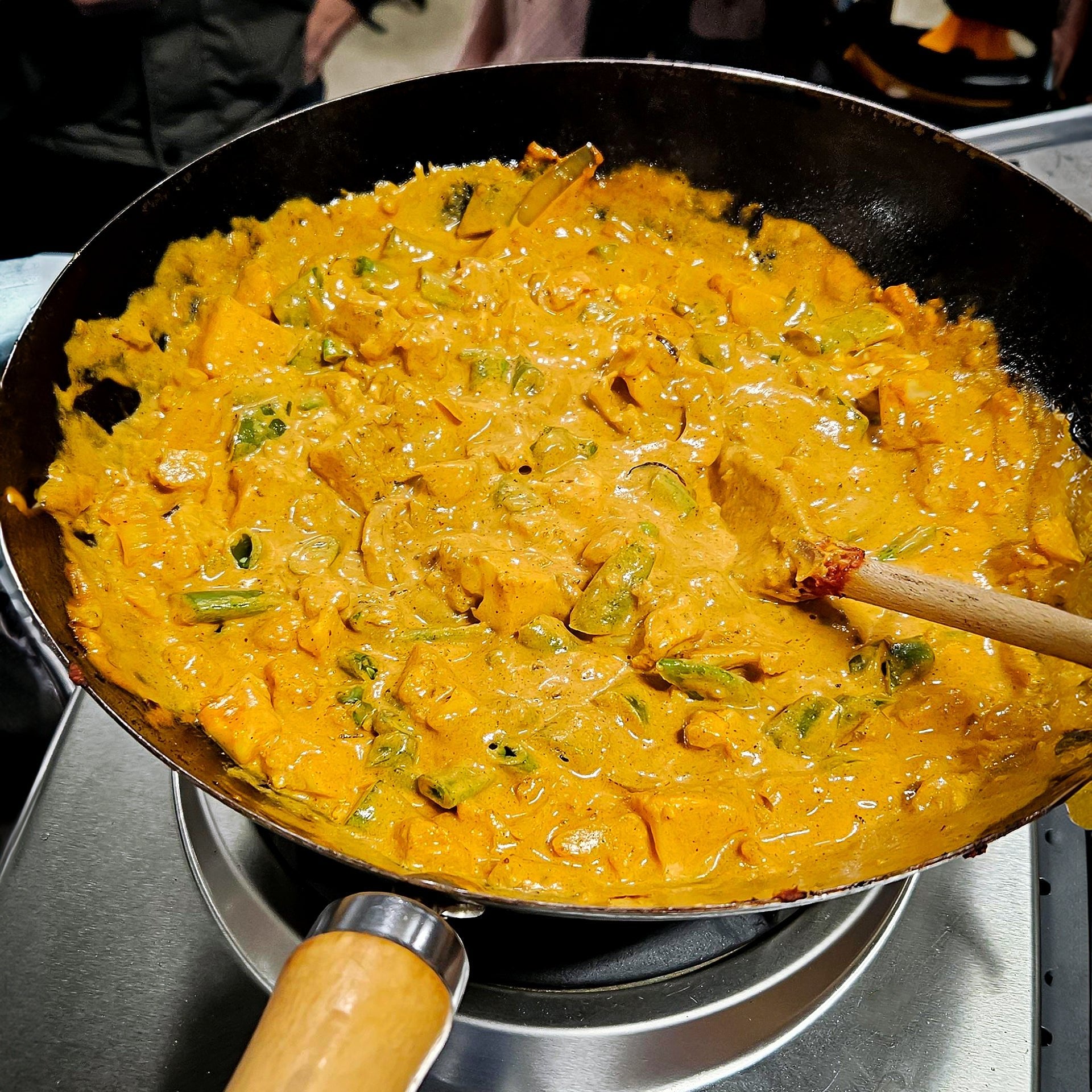 Indian inspired Vegetarian dish in HOT WOK

    &ndash; HOT WOK
