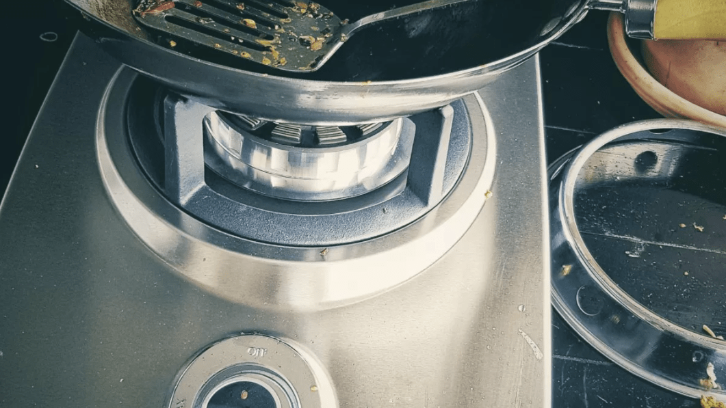 Maintaining your wok pan - HOT WOK