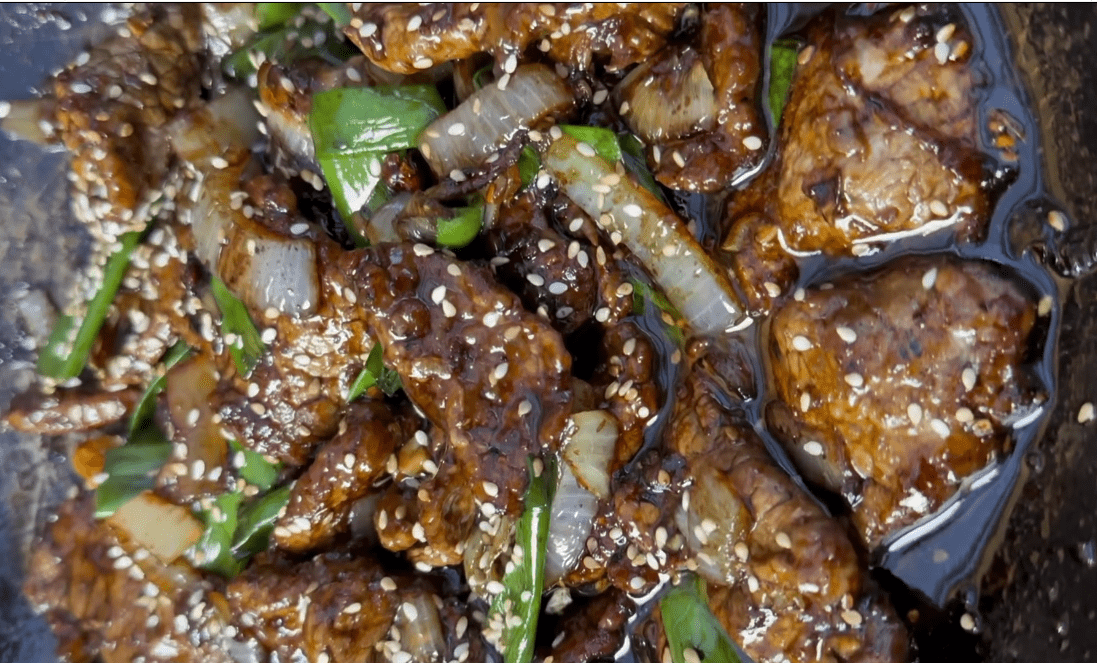 Mongolian Beef by HOT WOK - HOT WOK
